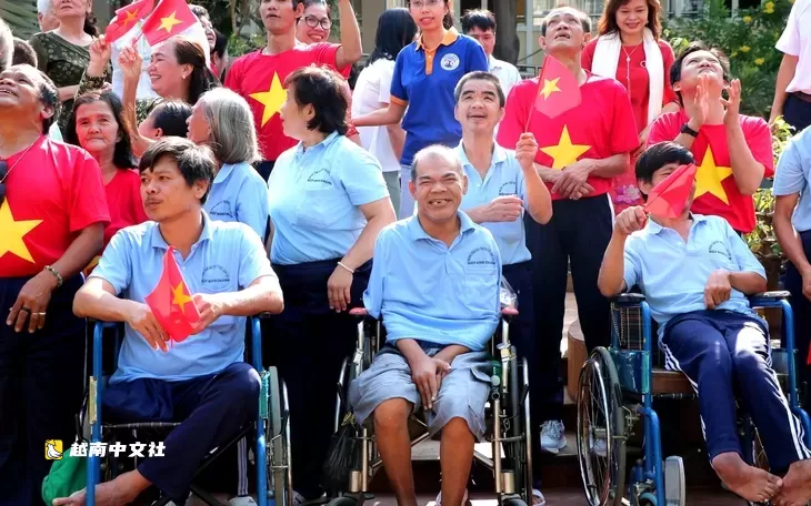 越南:“沒有依據支付醫療保險”,為弱勢群體提供流動診療困難?