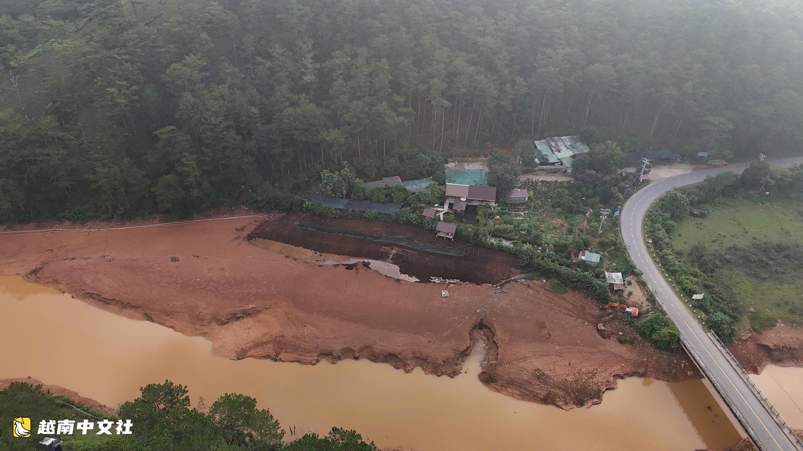 越南大叻黃金溪填土佔地事件：當局緊急處理民眾私自填埋以侵佔土地