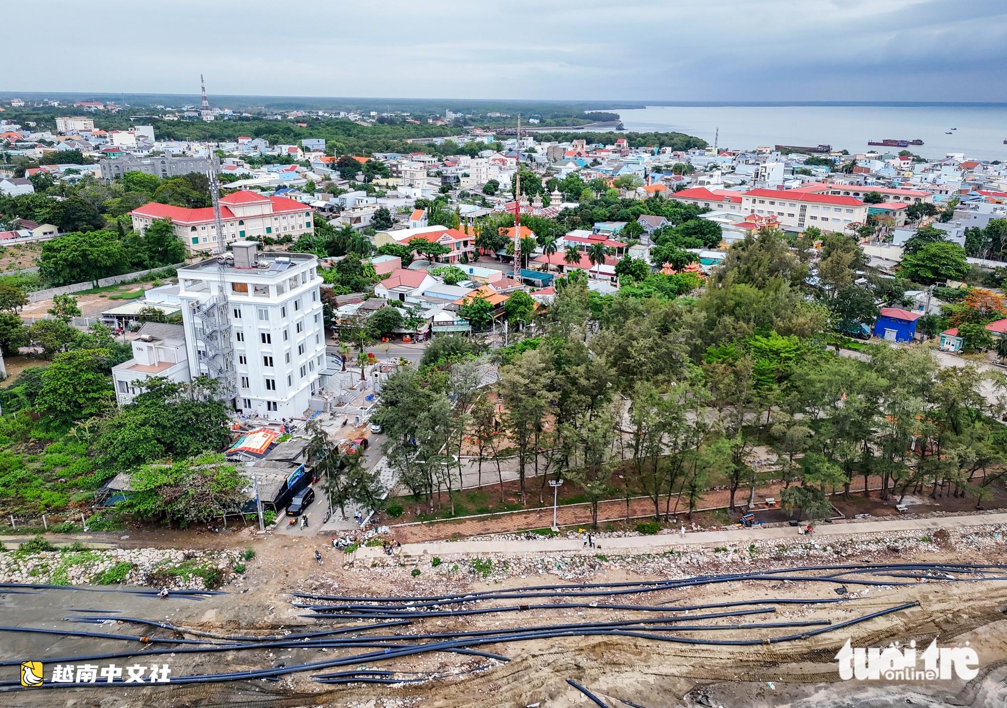 欣賞視角與航拍:越南芹椰-頭頓跨海公路開工前全景