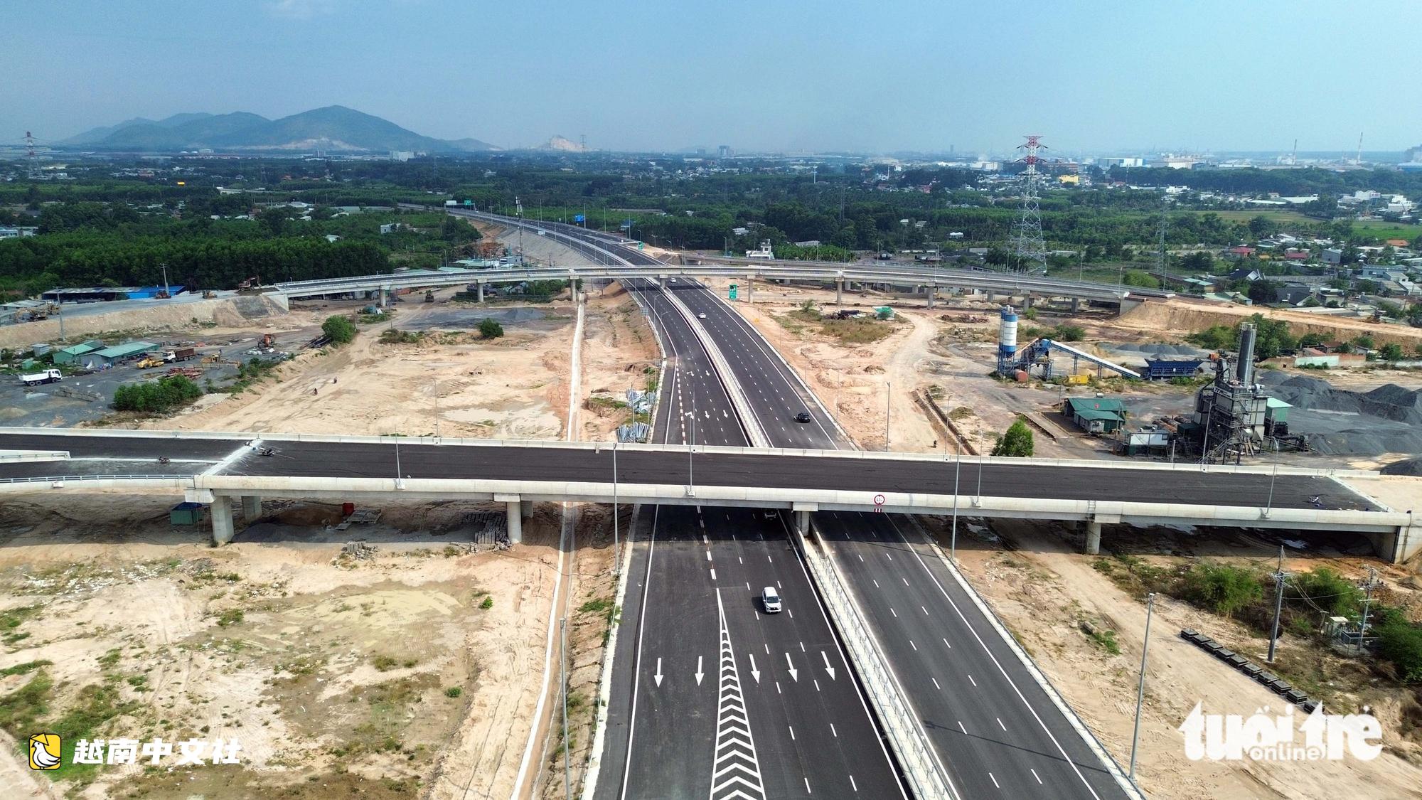 越南胡志明市—隆城機場與胡茶度假城市連接的高速公路動工在即,實地航拍與效果圖搶先看