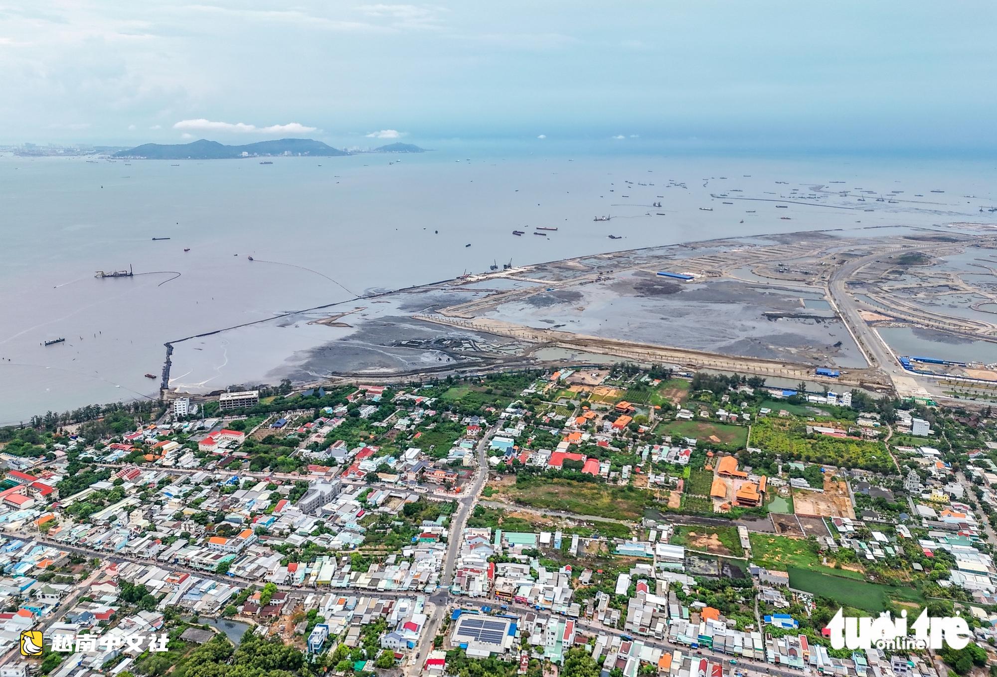 欣賞視角與航拍:越南芹椰-頭頓跨海公路開工前全景