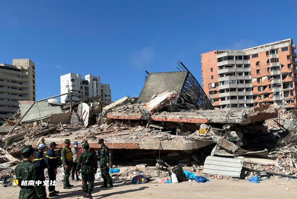 越南救援隊分五路搜尋地震遇難者