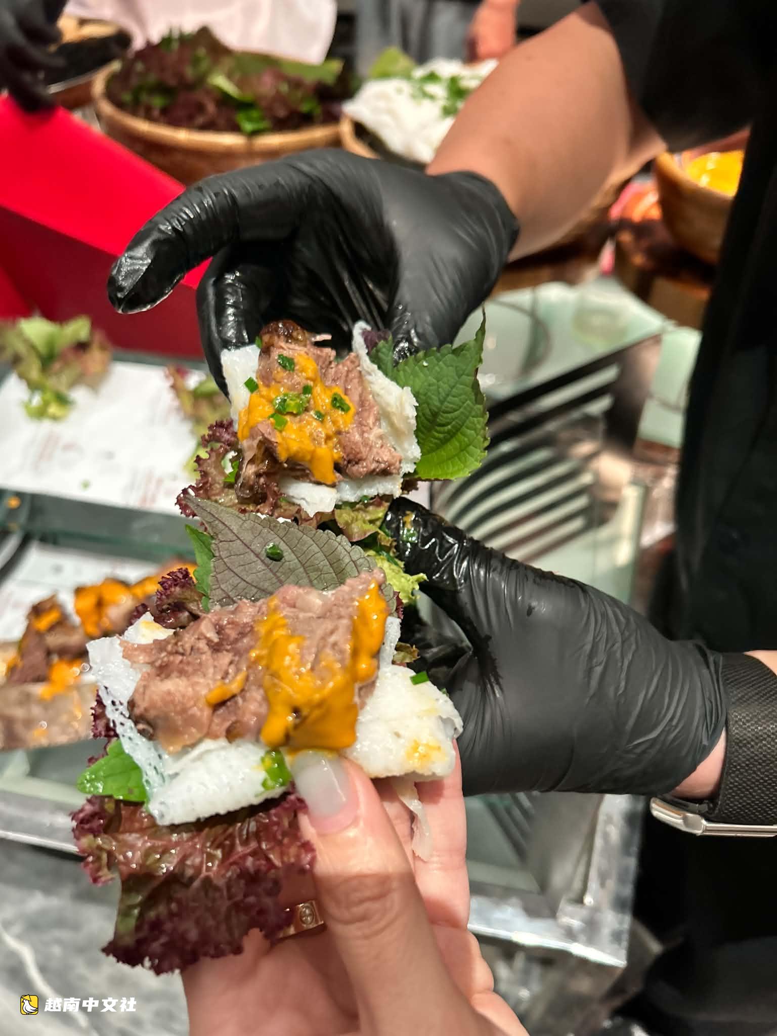 越南廚師在美國推出‘燉牛肉米線卷’引好奇