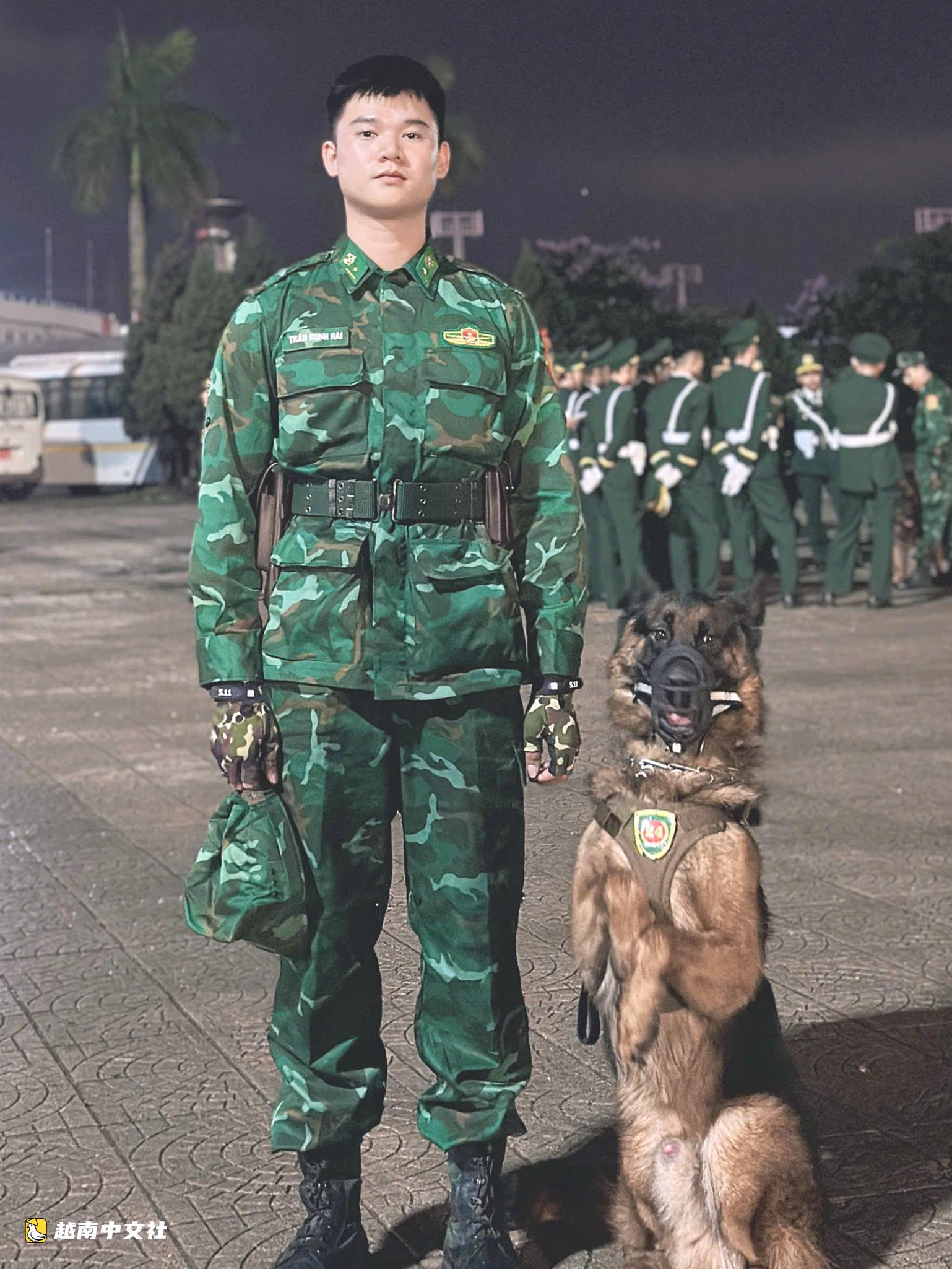 越南軍犬獲委內瑞拉代總統授予服役功績勳章