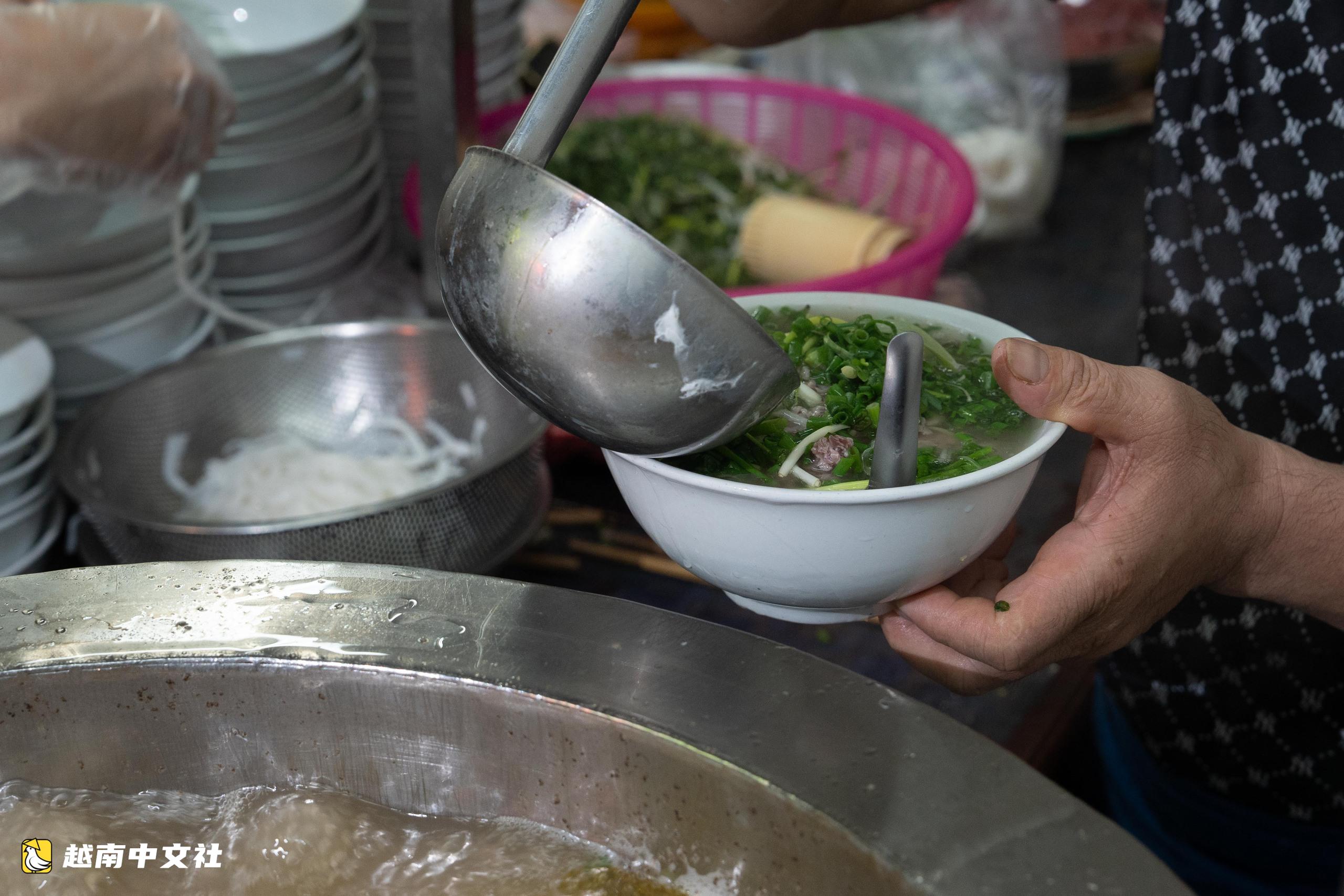 越南河內著名河粉店49A Bát Đàn從古街走向澳大利亞