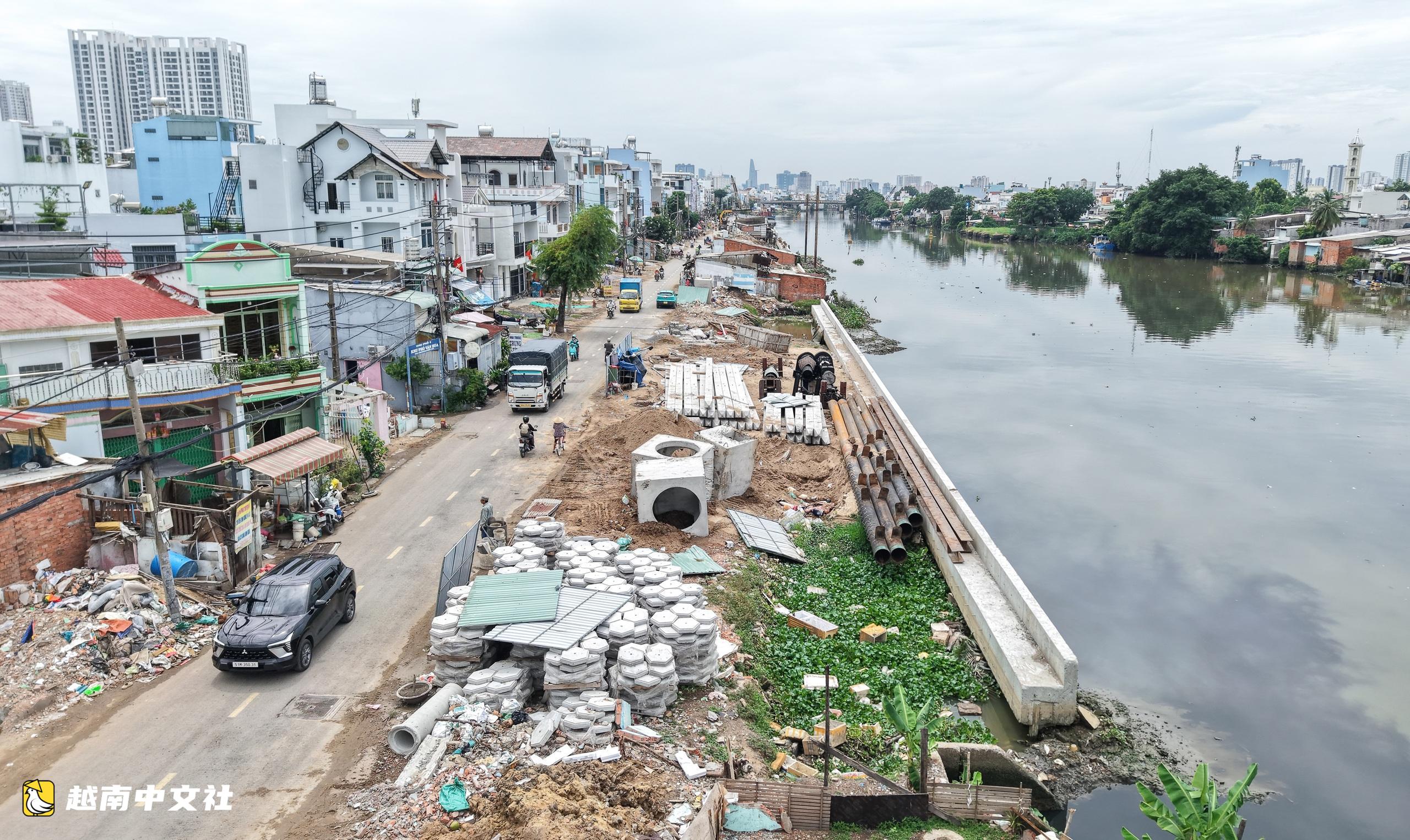 越南胡志明市Đôi運河北岸項目動工近一年現狀