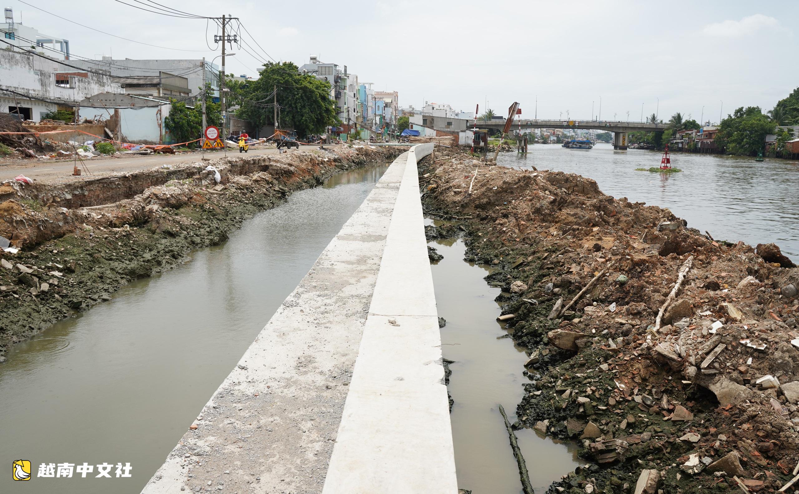 越南胡志明市Đôi運河北岸項目動工近一年現狀