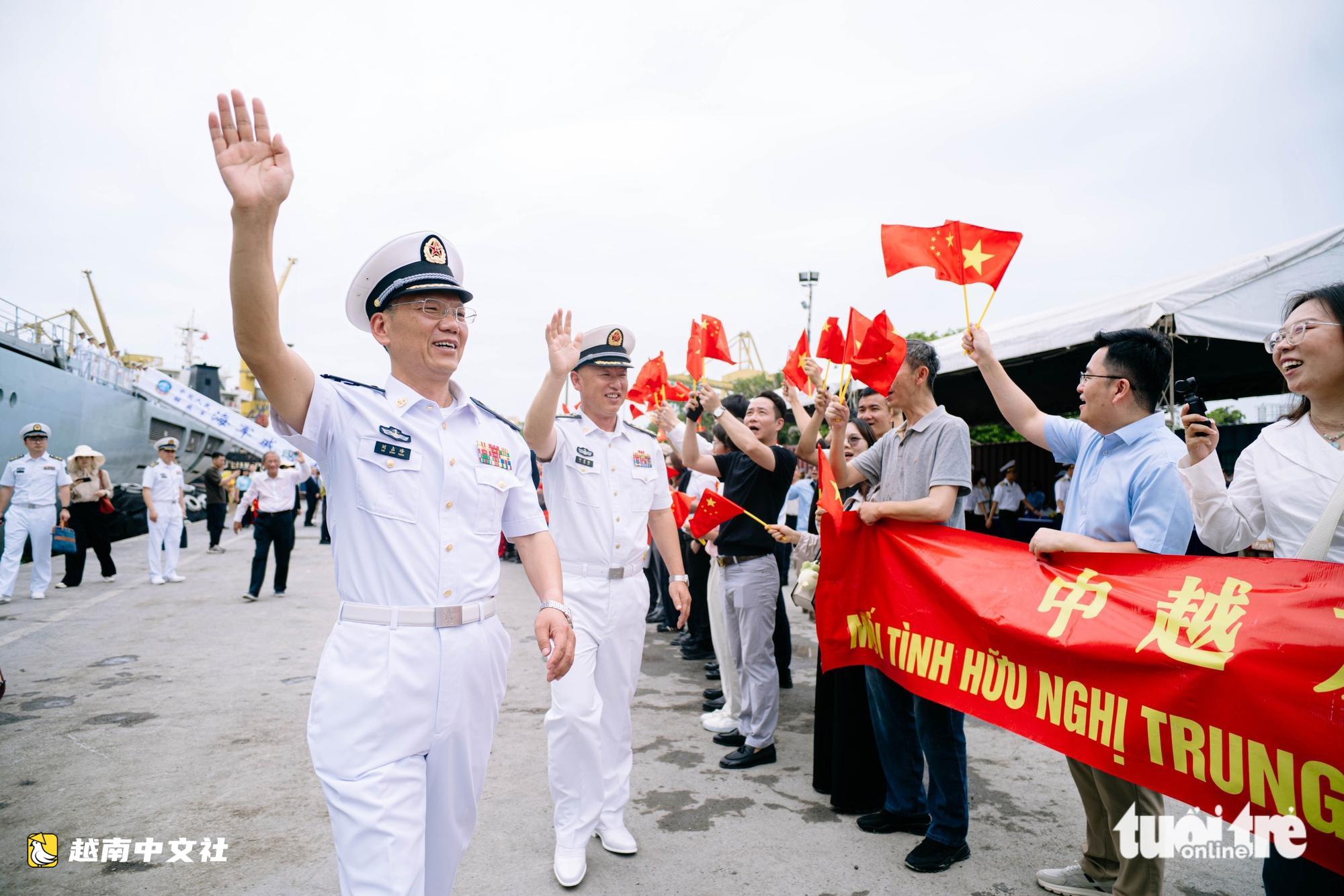 中國海軍最先進訓練艦訪問越南胡志明市
