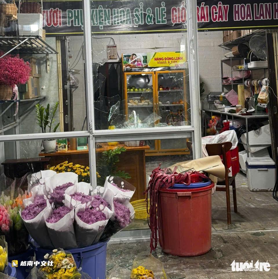 越南同塔省:前夫持刀襲擊並打砸花店引發騷亂