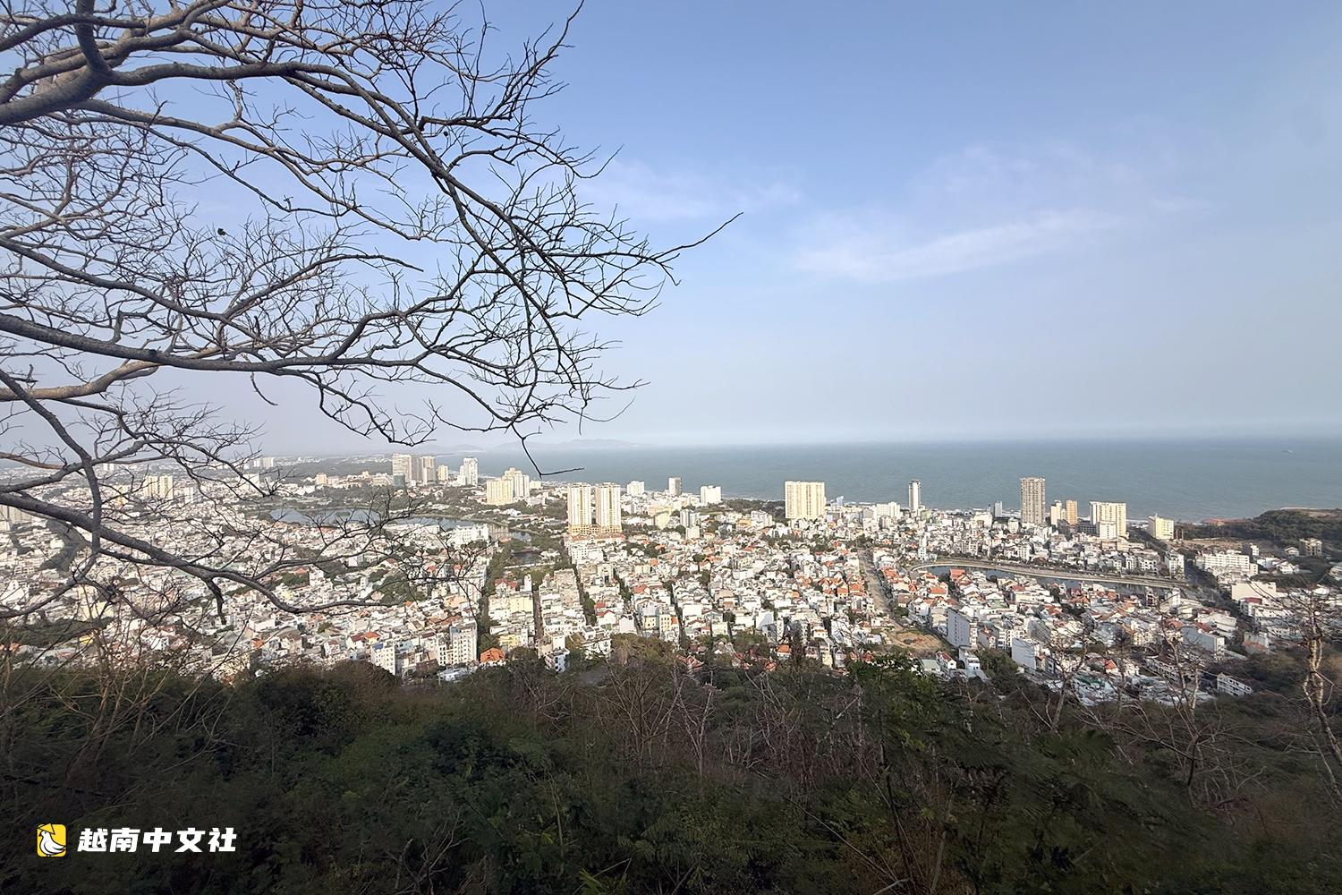 越南頭頓市將改造擴建通往古老燈塔的道路