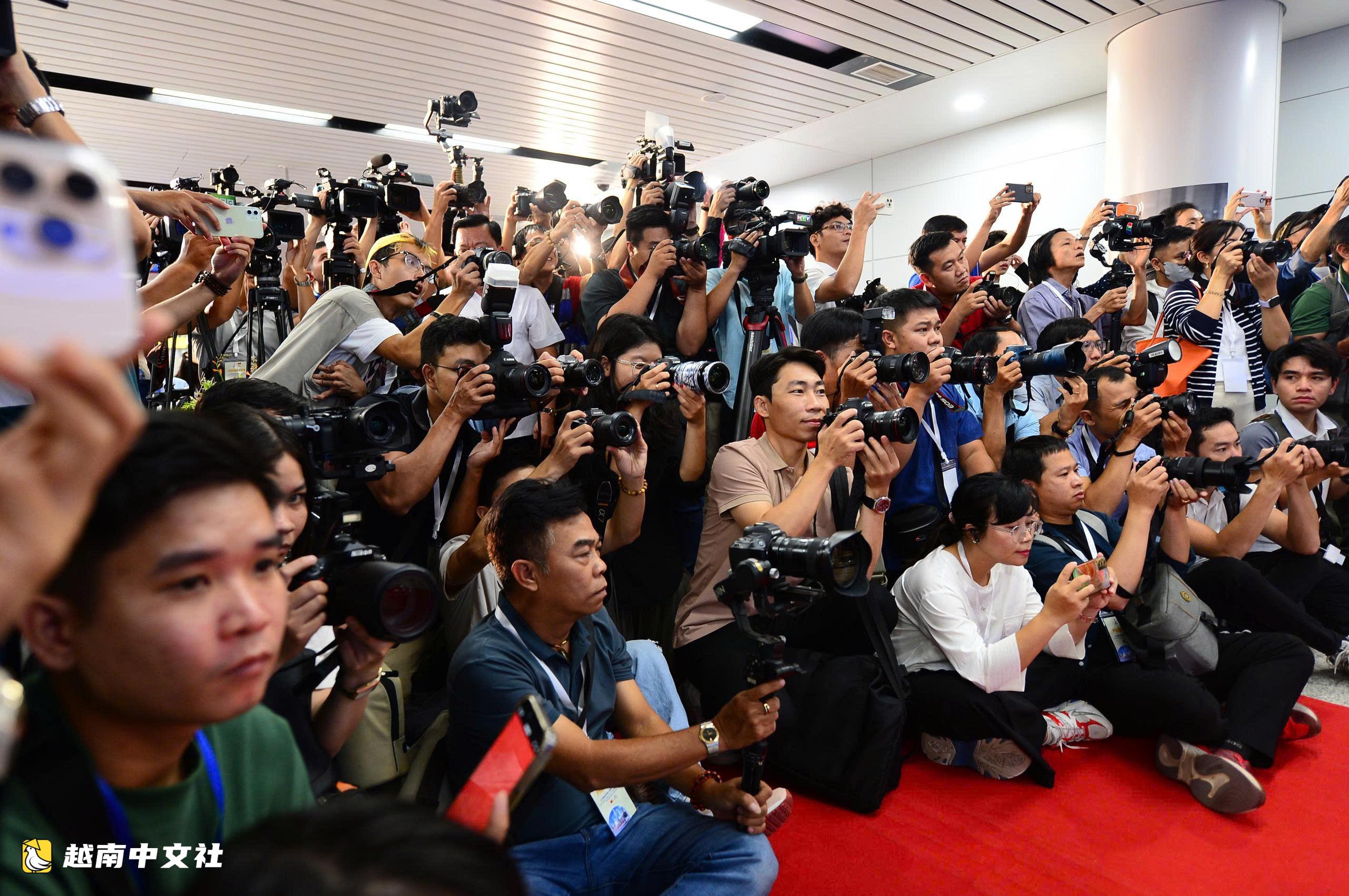 越南胡志明市報刊與廣播電視臺在新徵程中的情感與責任