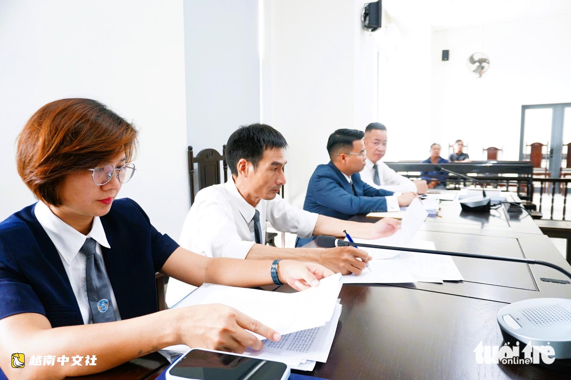 越南三名被告因375,000越盾訂單糾紛導致騎手被打死案出庭受審
