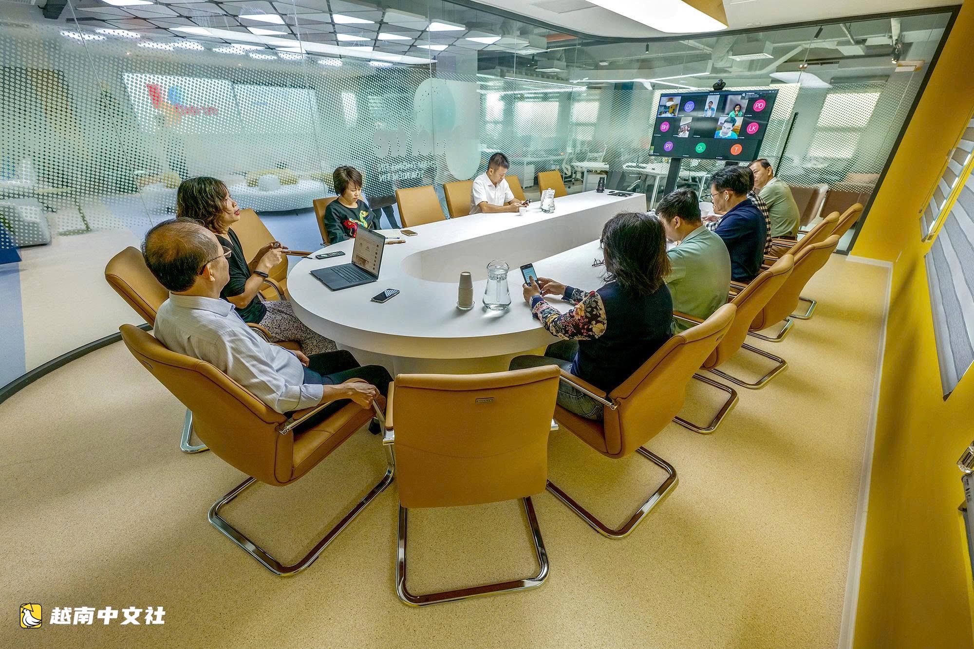 越南胡志明市報刊與廣播電視臺在新徵程中的情感與責任