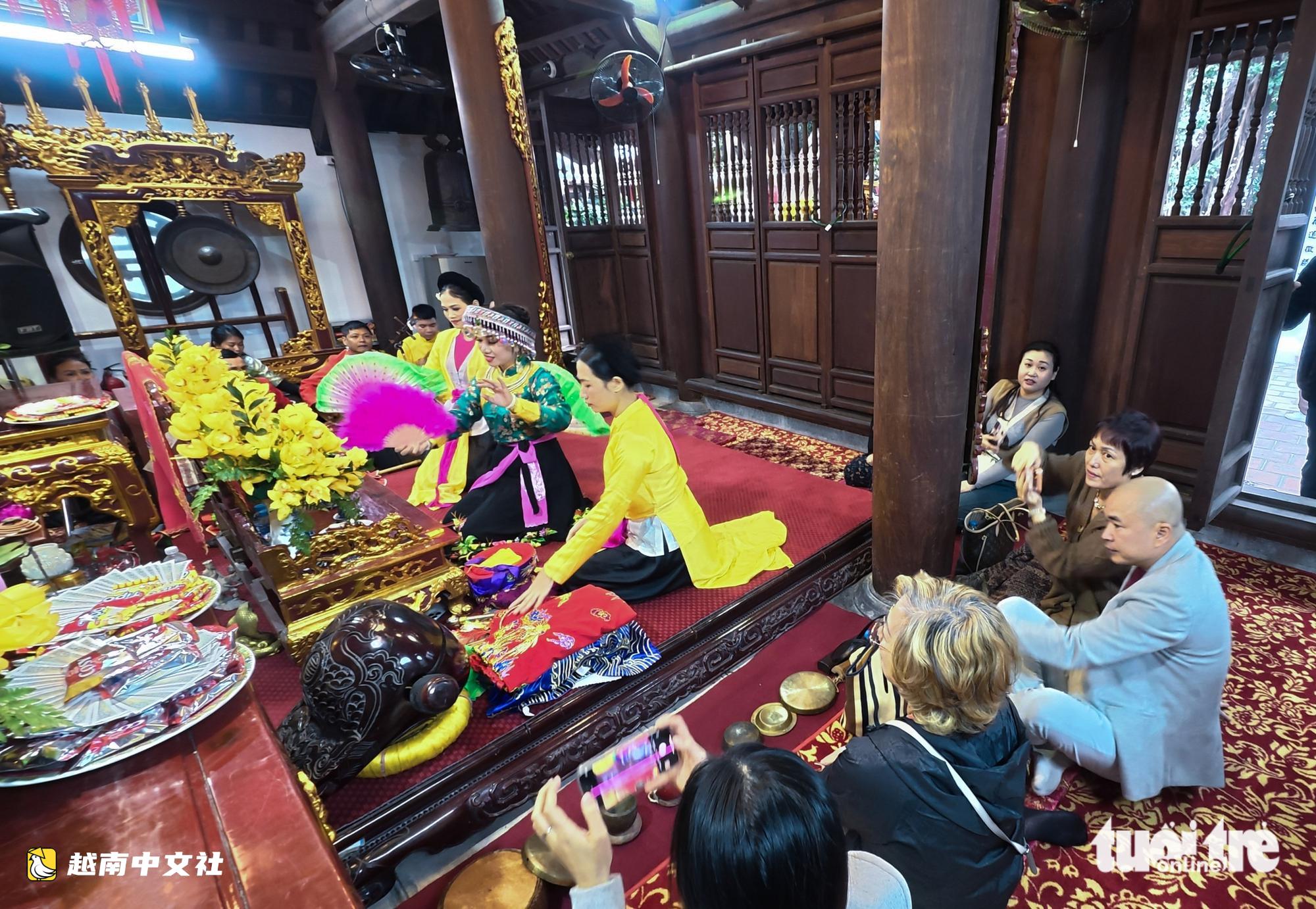 越南旅遊:法國遊客意外收到“幸運錢”驚喜