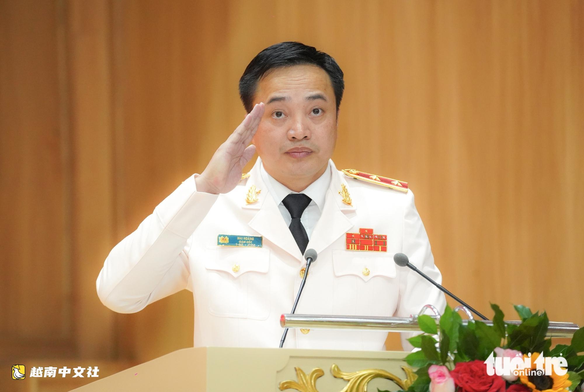 越南胡志明市公安在80週年傳統日致敬人民安全力量