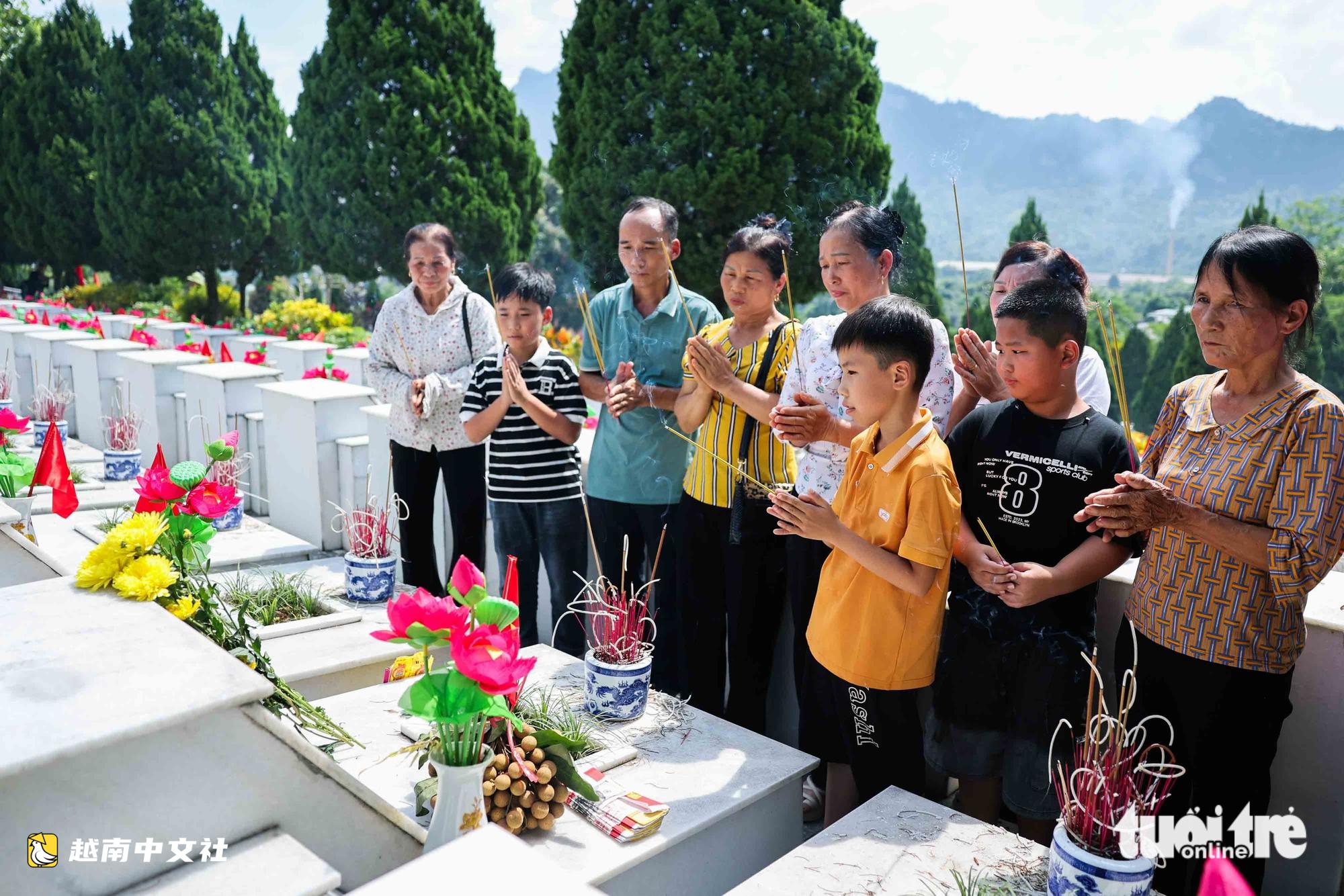 越南渭川7月12日:與長眠者重溫記憶