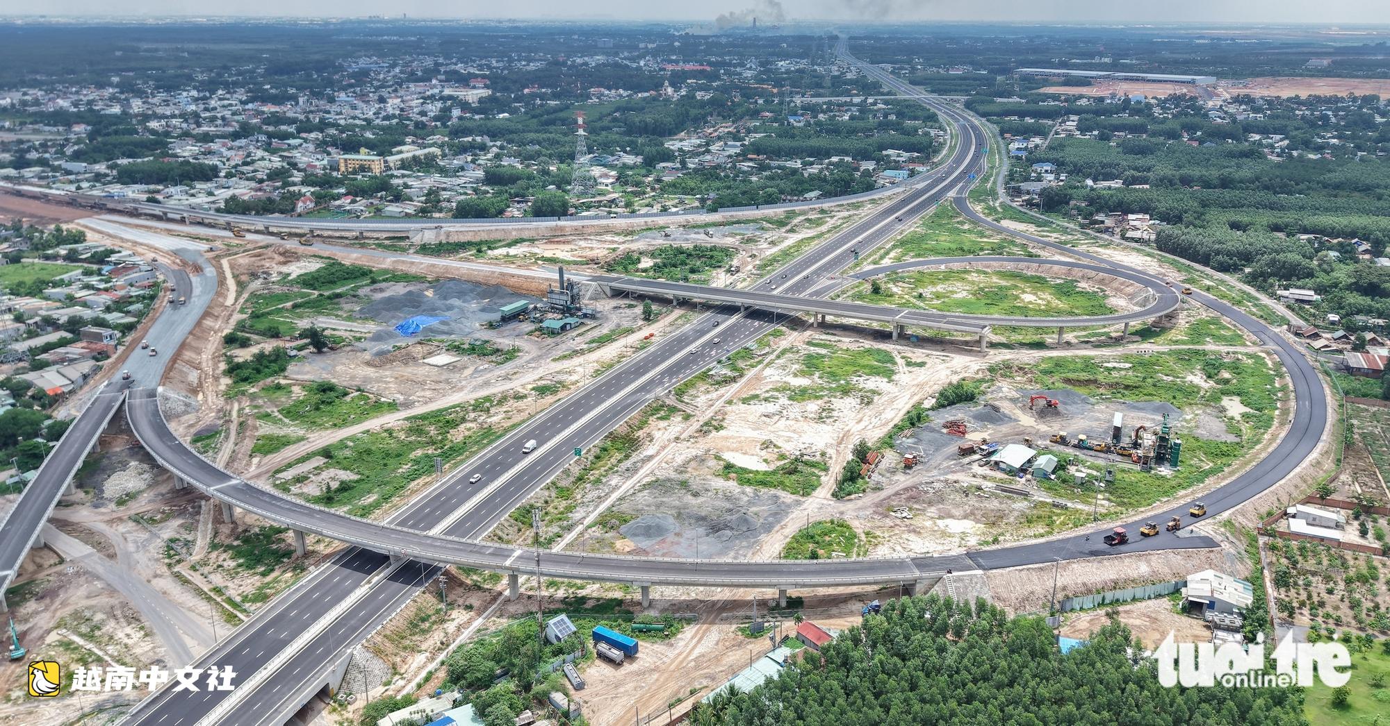 越南邊瀝-隆城高速公路即將通車:連接1800萬九龍江平原民眾到隆城機場