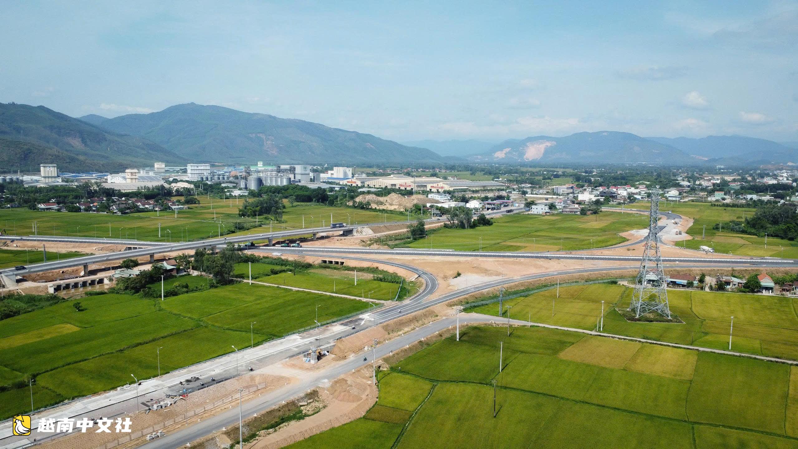 全景瞭解越南中部正在收費的高速公路路段