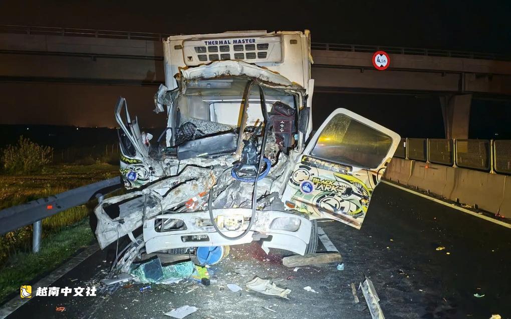 越南多起司機停車不設警告標誌被罰