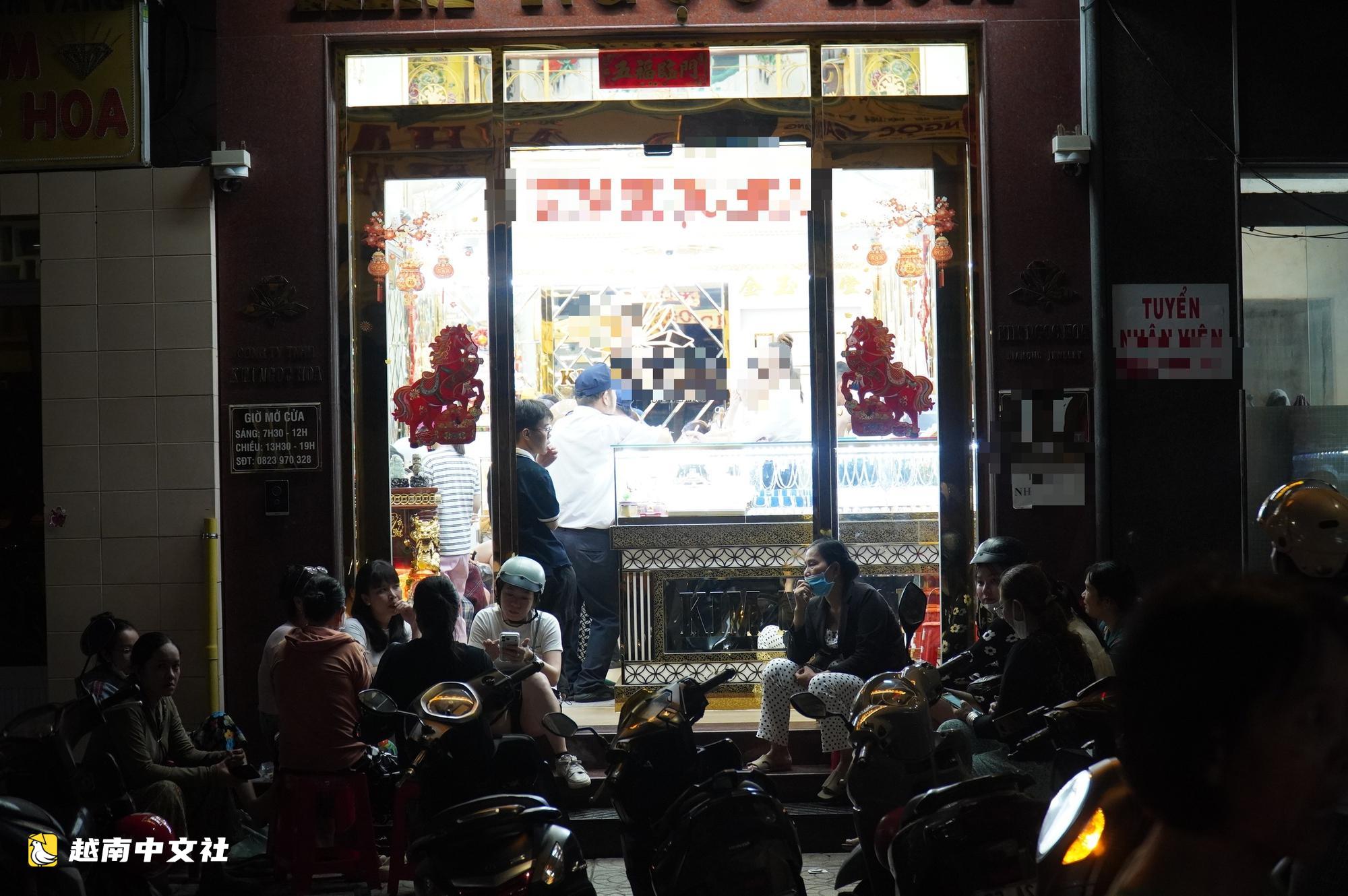 越南美壽縣鴻福金店關門,多家金店不堪重負