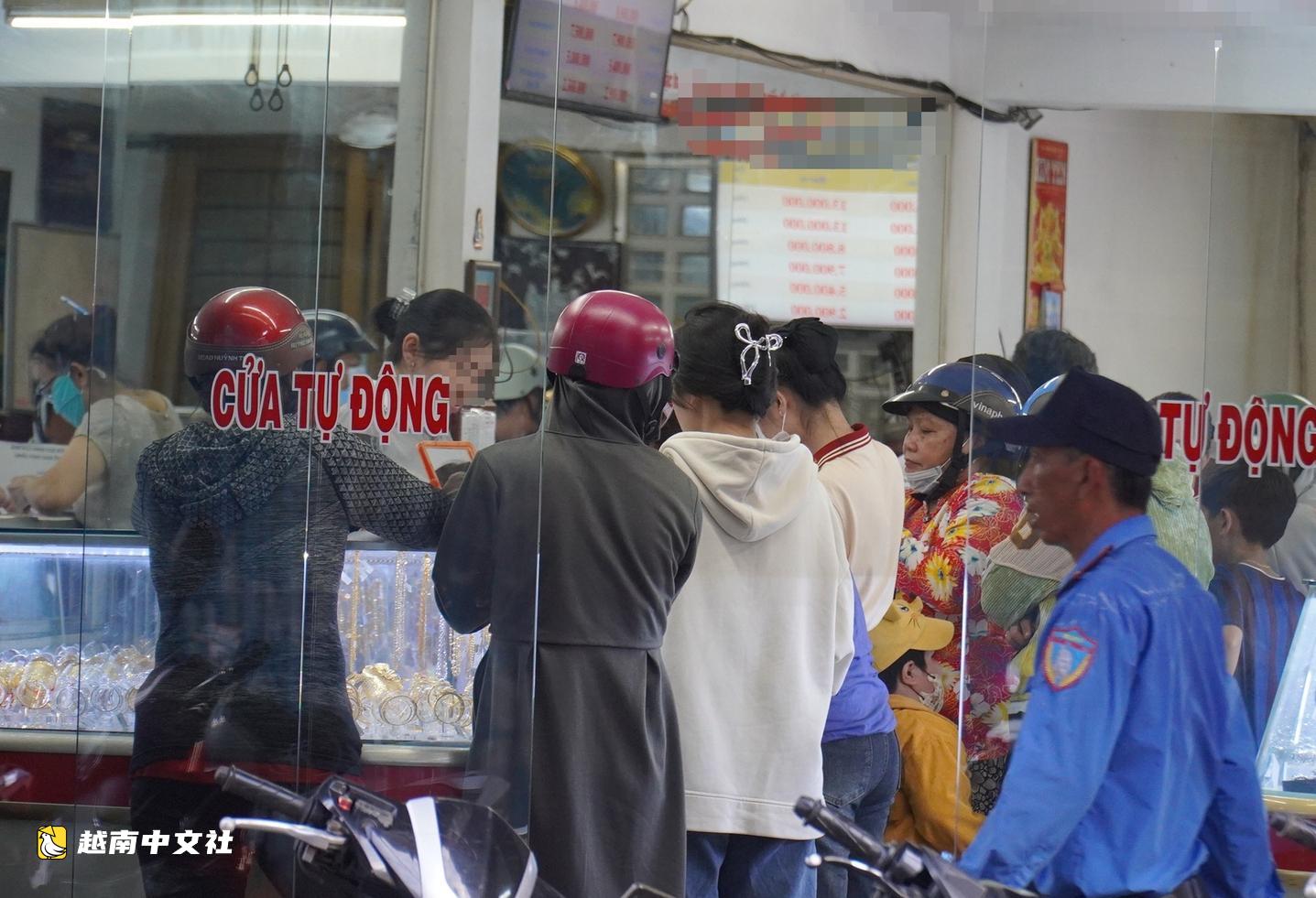越南美壽縣鴻福金店關門,多家金店不堪重負