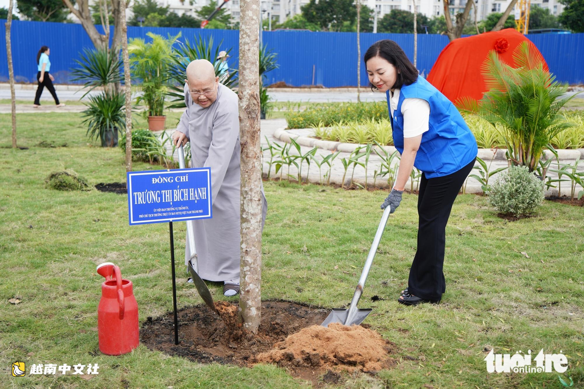 越南胡志明市目標建設5000個“萬花之城”工程