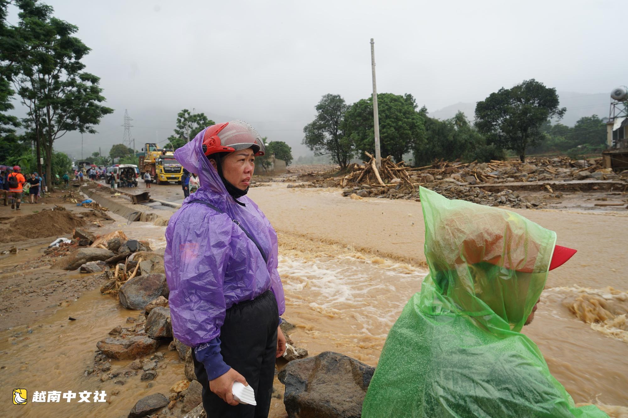 越南萊州省持續降雨,村莊因兇猛洪水淪為廢墟