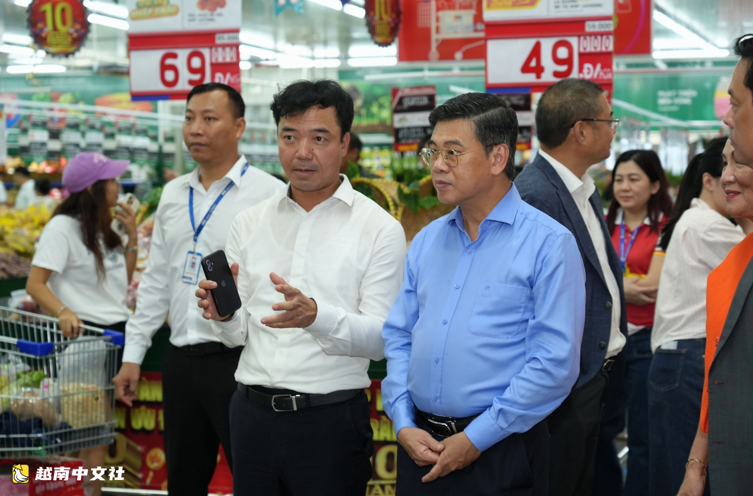 越南最大沙拉盤綠勾食品創紀錄