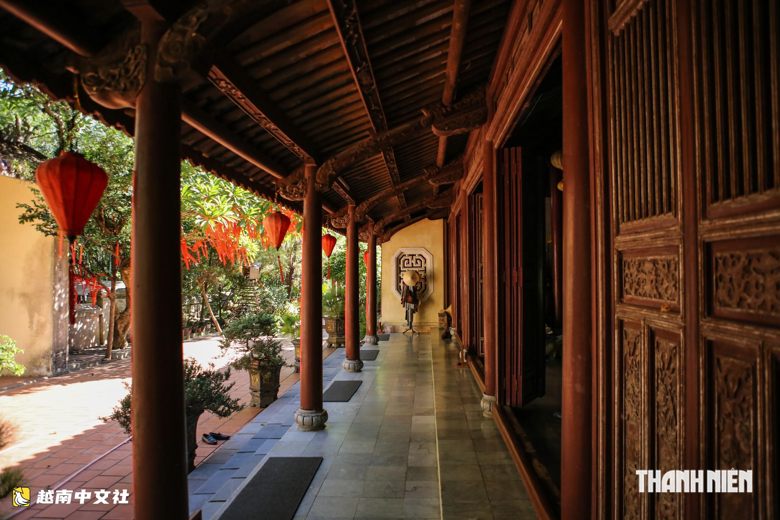 越南阮朝多位皇帝曾留下詩篇讚美聖緣寺美景的國寺