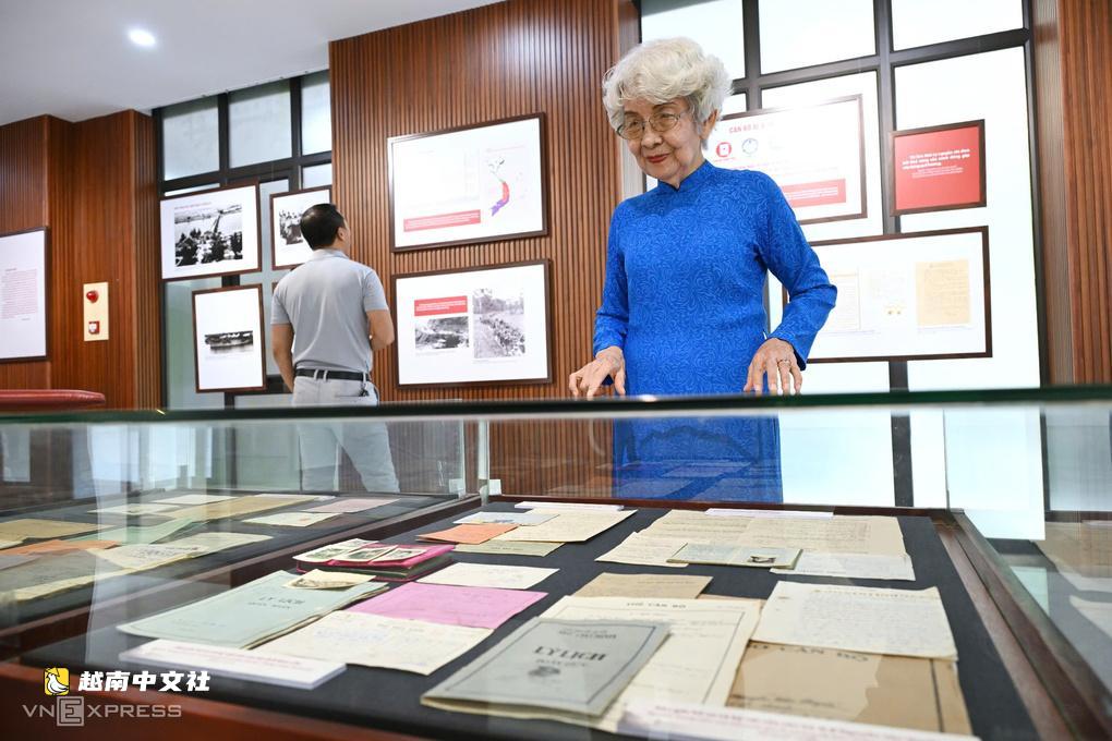 60年前一位年輕女教師穿越長山的炸彈之旅