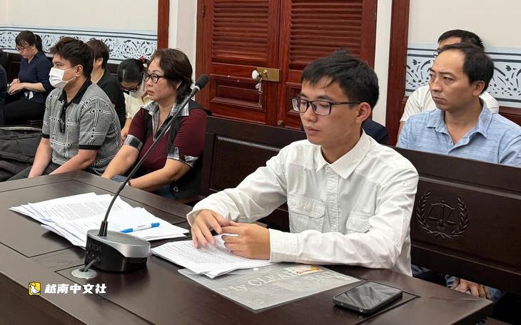 越南已故演員德進遺囑上的簽名與其他文件不符