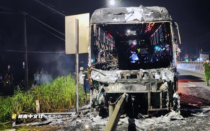 越南客車火災致7人死亡:父母砸門救出兩子,一名兒童全身50%燒傷
