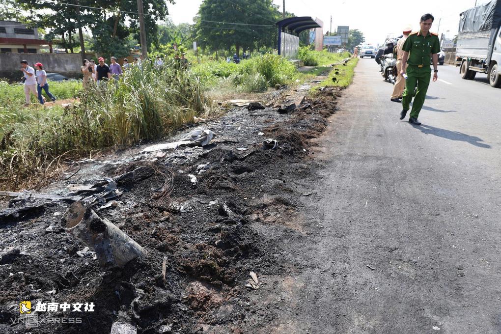 越南同奈省大巴起火7人死亡,乘客兩分鐘逃生