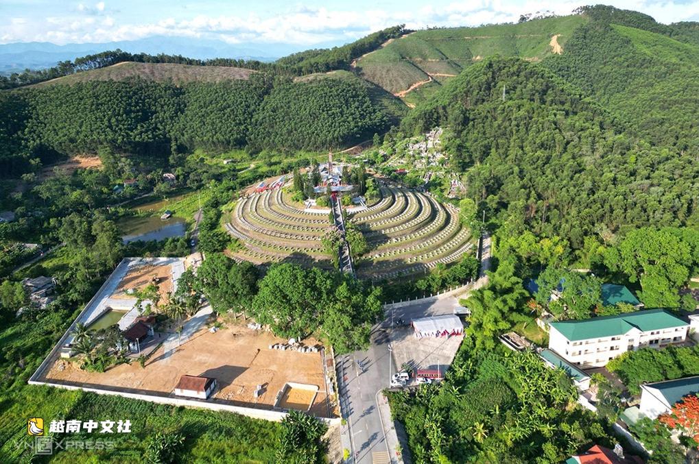 越南河靜:烈士墓中出土1968年刻有誓言的鋼筆