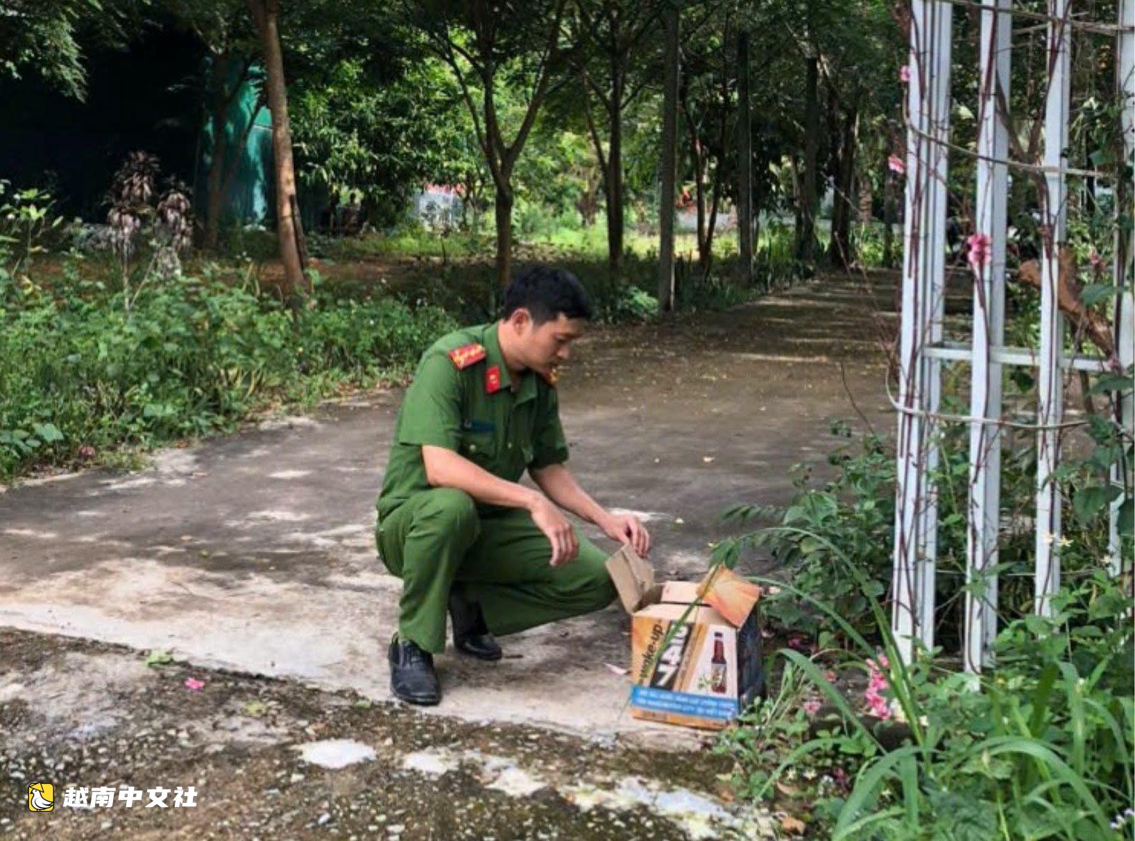 越南一新生嬰兒被遺棄在寺廟門口,鄉公安迅速前往救助