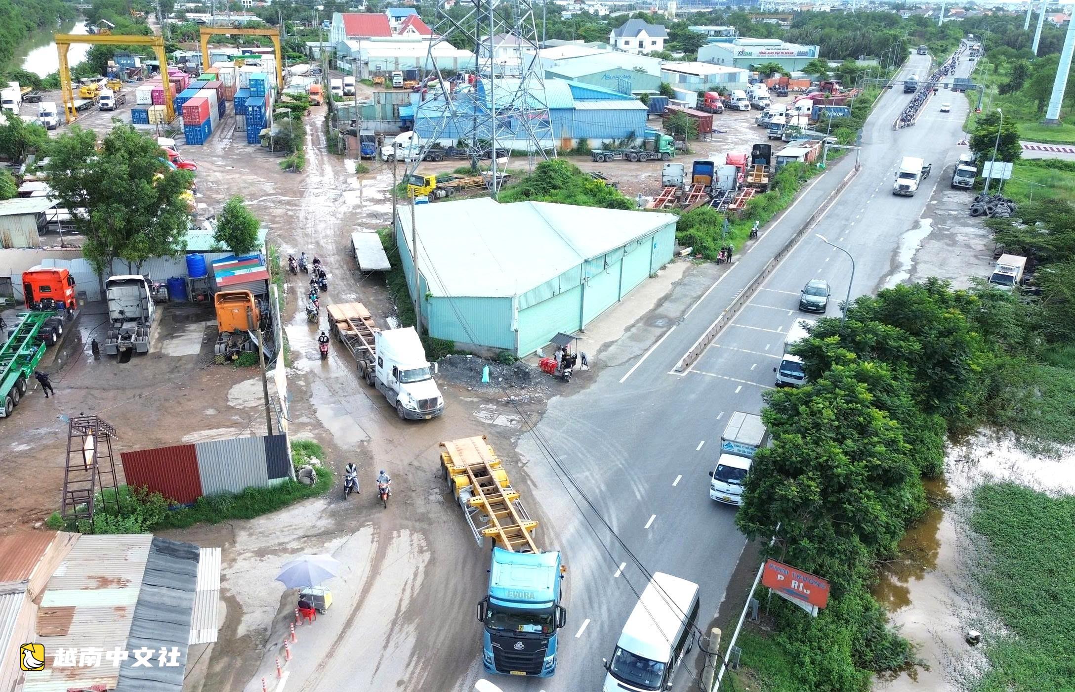 越南胡志明市建設局副局長:徹底關閉武志公路沿線自發集裝箱停車場連接點