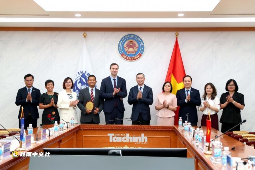 越南尋求與國際貨幣基金組織加強政策合作