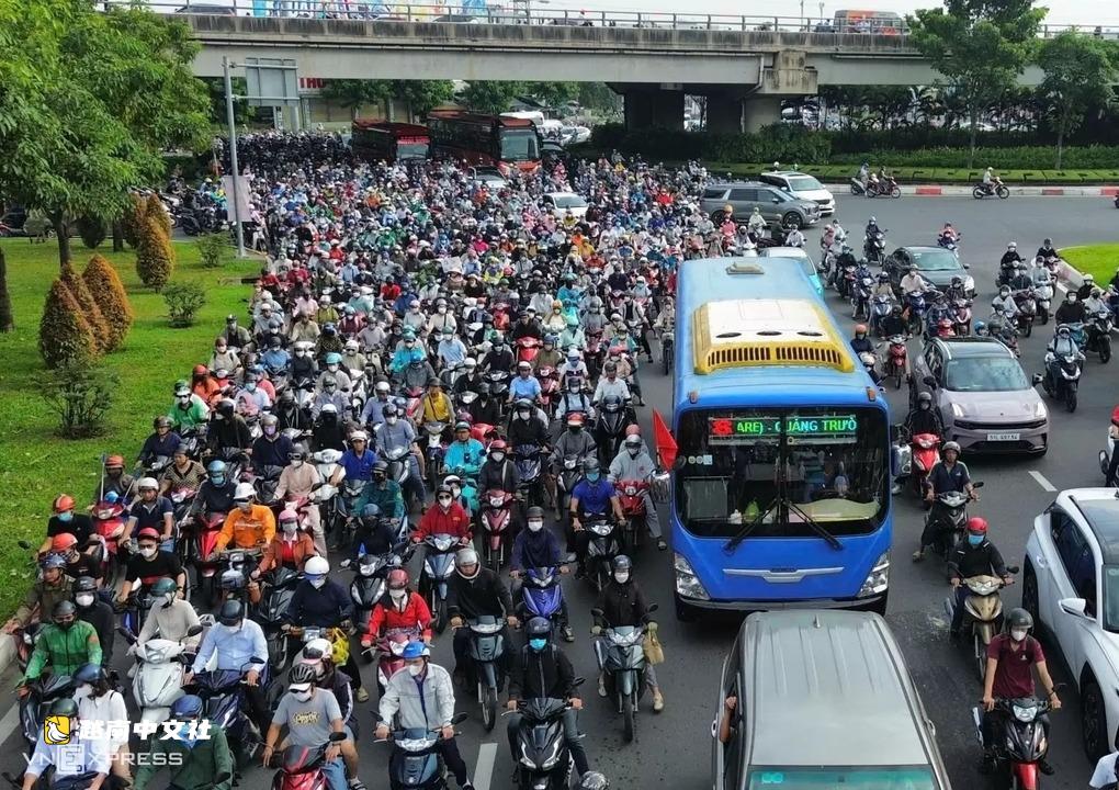 越南胡志明市研究開闢公交優先車道以實現準點