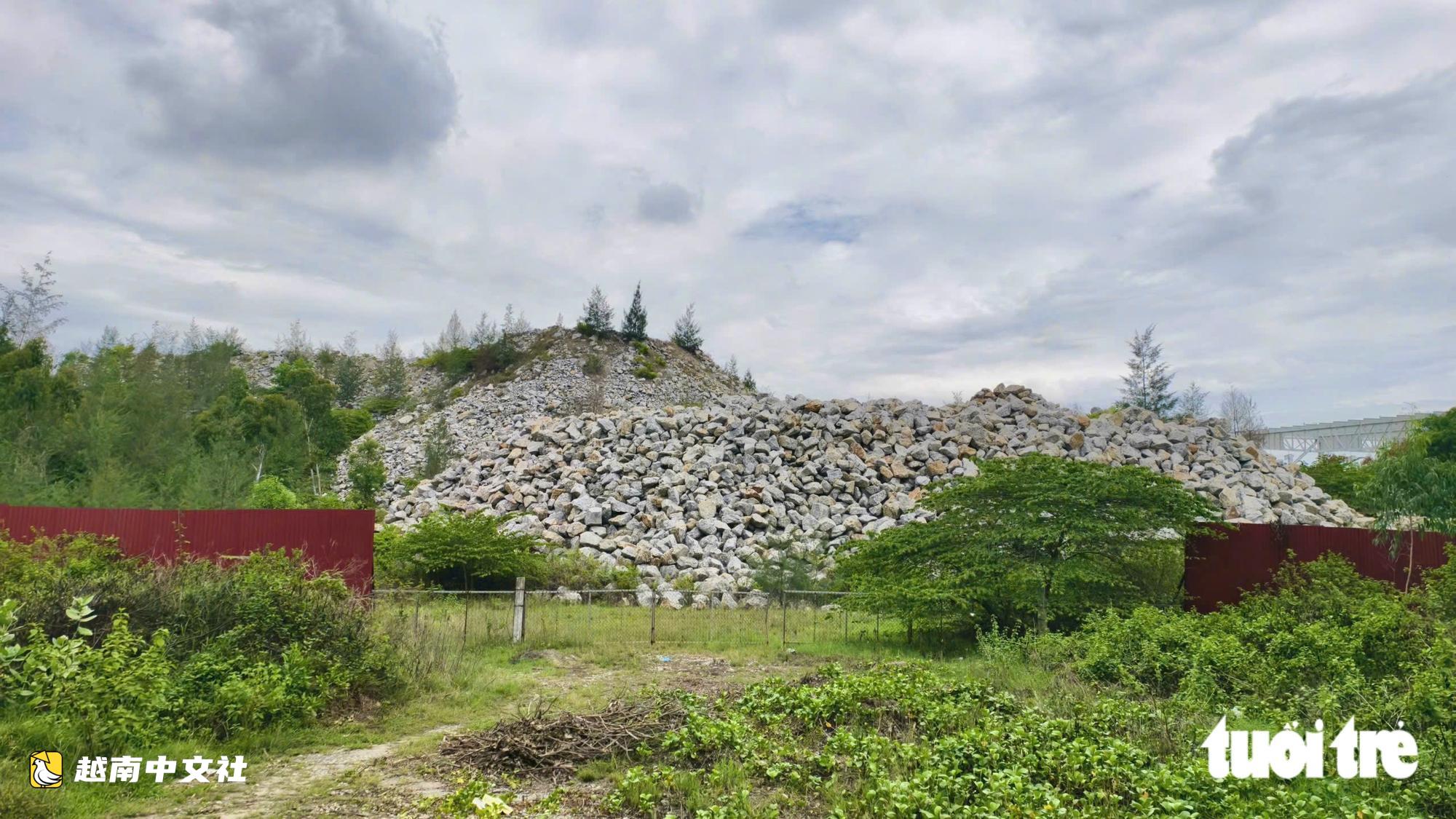 越南廣義省一廠房項目7年未動工 項目用地卻變成石山