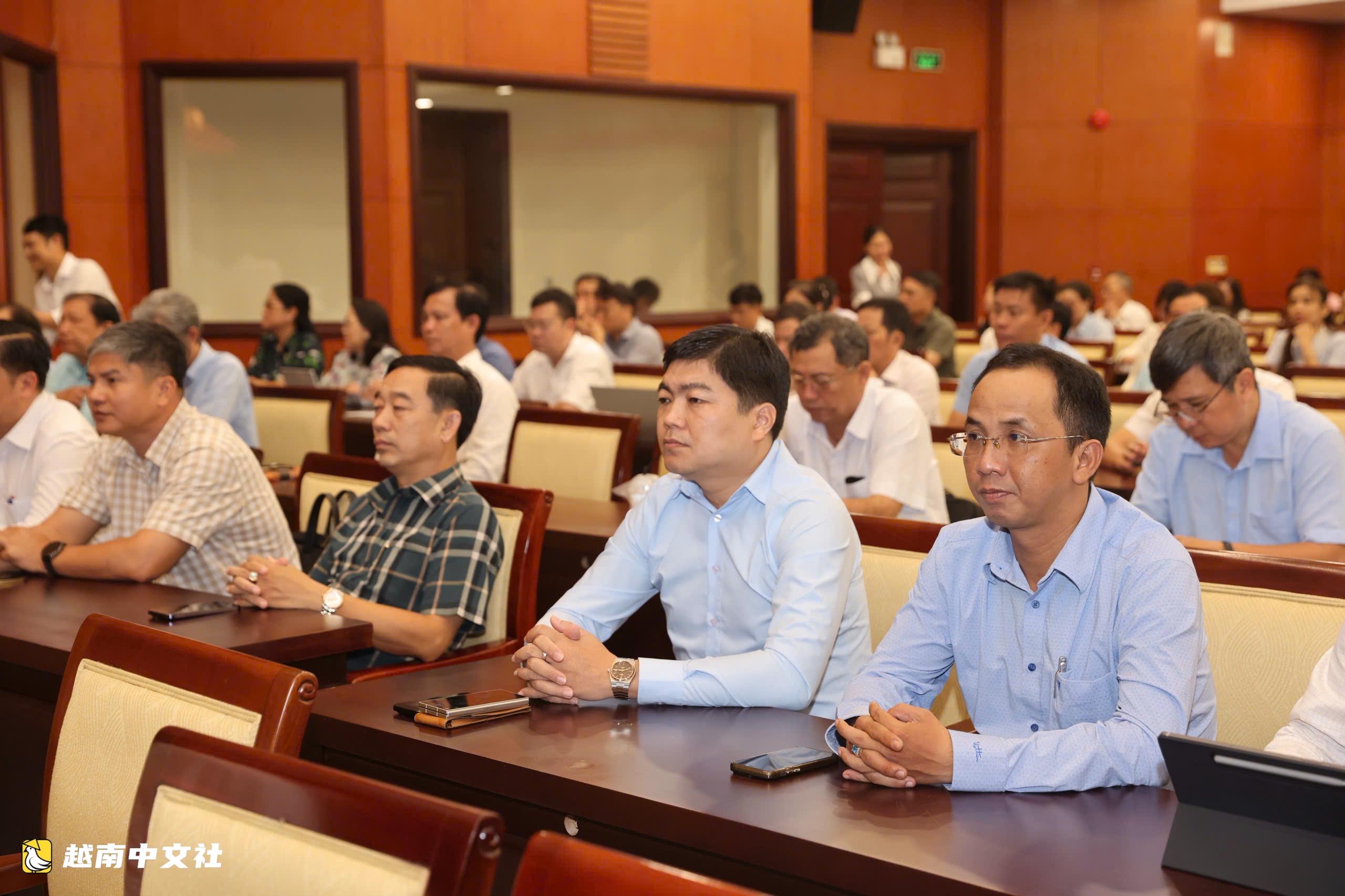 越南胡志明市貫徹部署中央三中全會決議