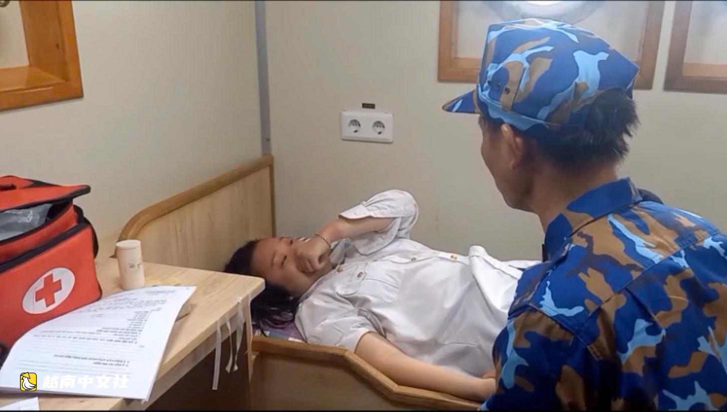 4人被海浪捲入峴港海域：不會游泳的女子奇蹟般存活8小時