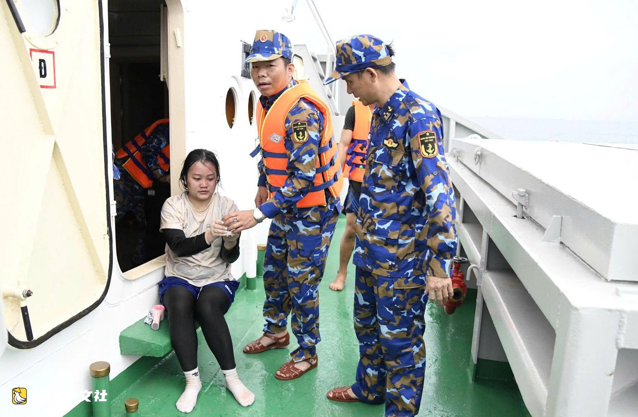 4人被海浪捲入峴港海域：不會游泳的女子奇蹟般存活8小時