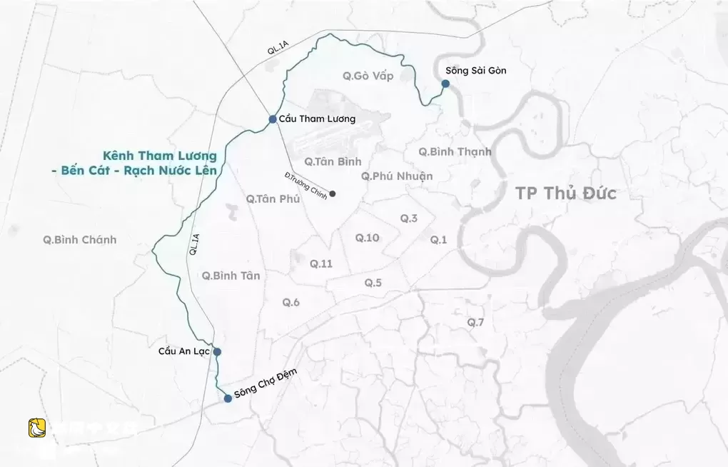 越南胡志明市最長運河300萬立方米疏浚淤泥無處可倒