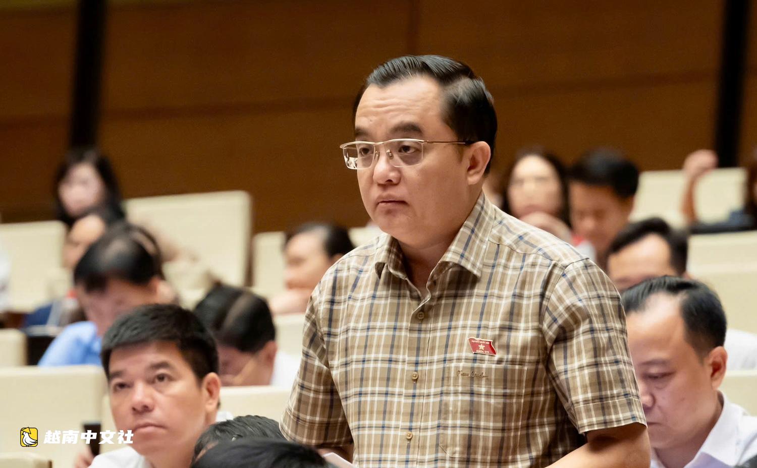 越南公安大校警告:在線調解時“藏在屏幕後的第三方”