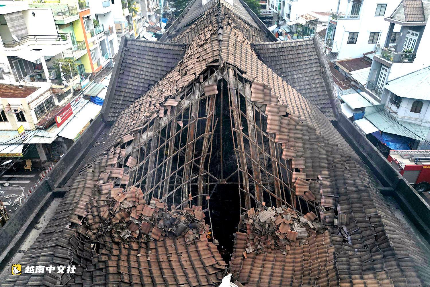 越南邊和貿易中心近500平方米棚屋火災後緊急拆除