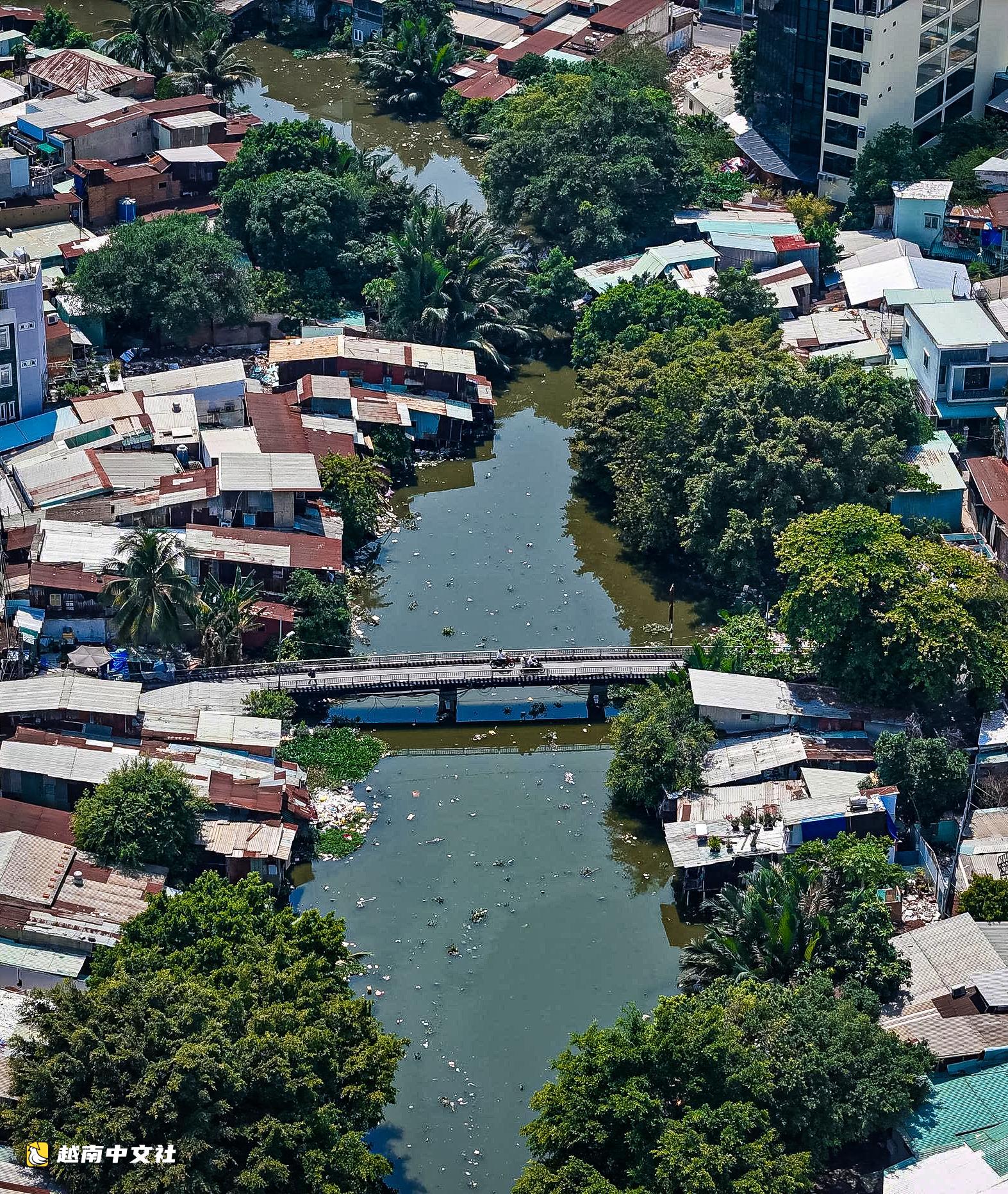 越南胡志明市川心運河:場地清空,各標段加速施工