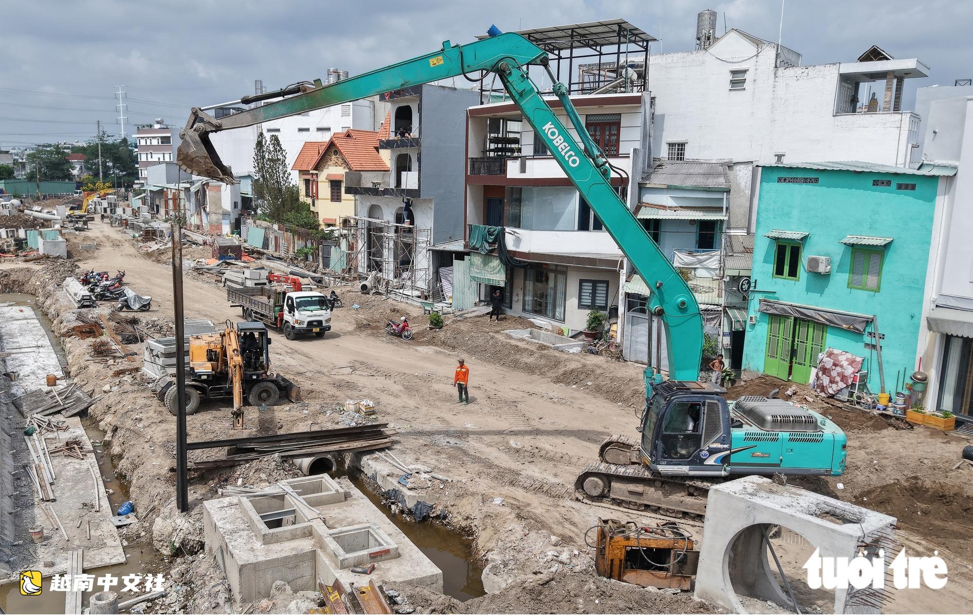 越南胡志明市川心運河:場地清空,各標段加速施工