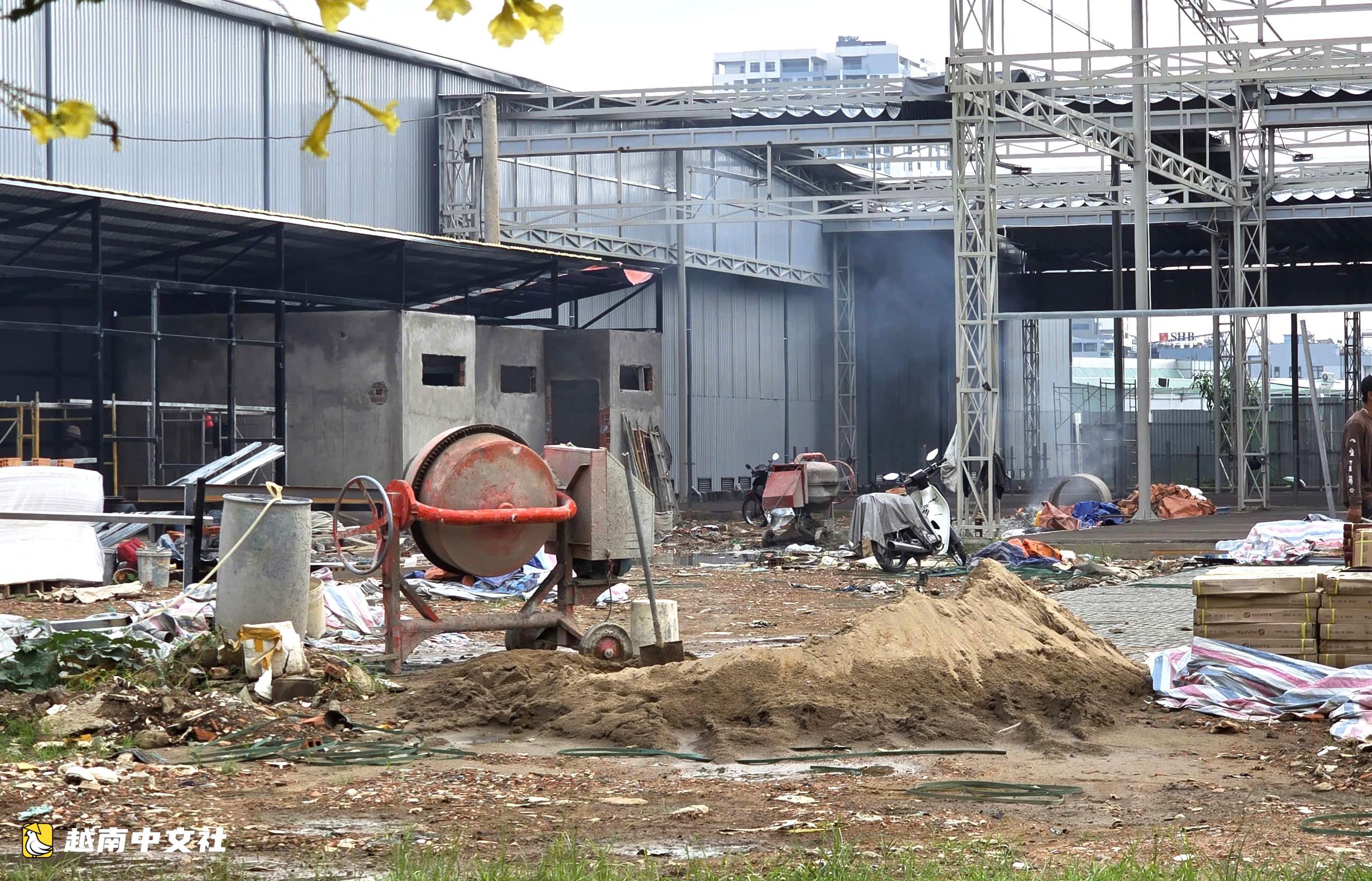 越南平徵坊:批准臨時體育場反冒出嘈雜啤酒店