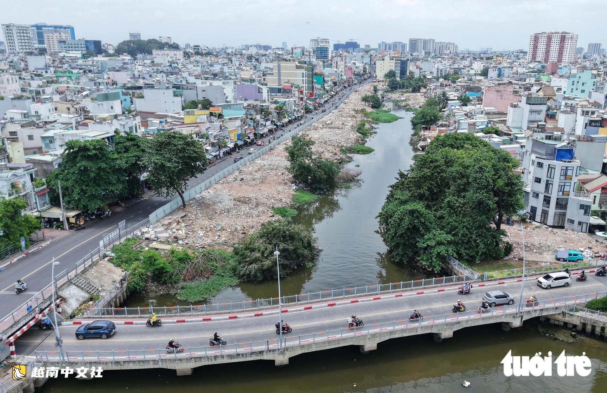 越南胡志明市川心運河:場地清空,各標段加速施工