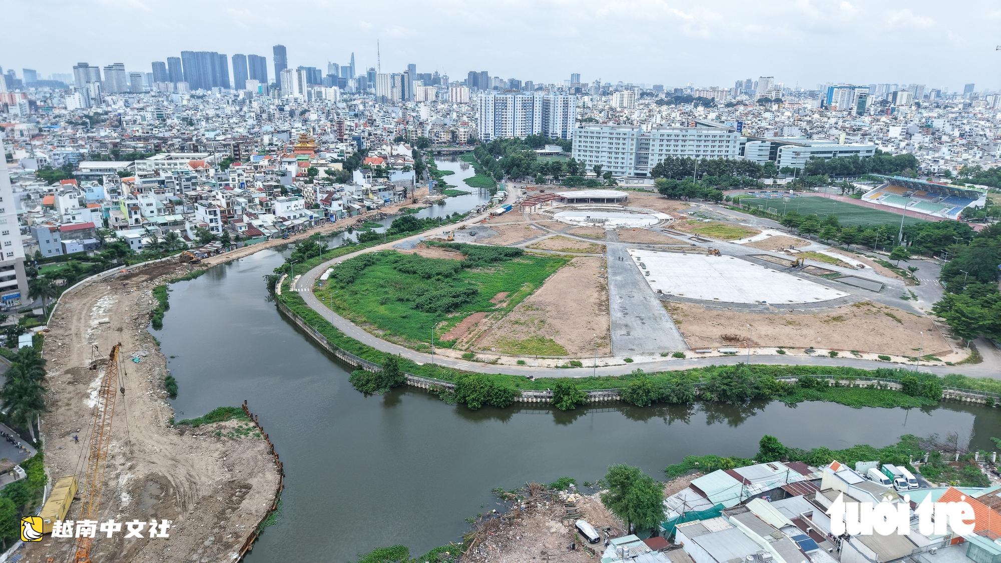 越南胡志明市川心運河:場地清空,各標段加速施工